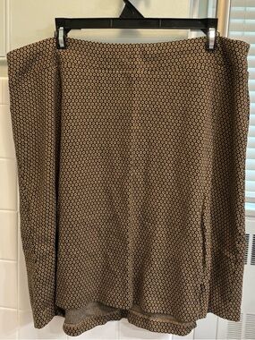 J. Jill Ponte Knit skirt Petite Large in Black and Brown Geometric
